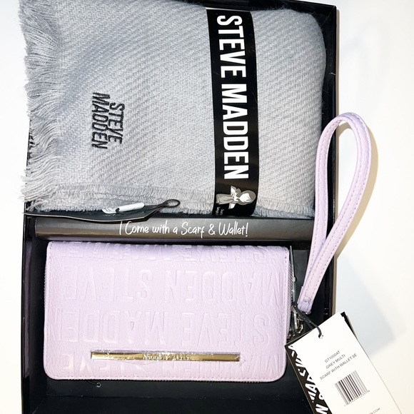 Steve Madden Handbags - Steve Madden Zippered Wallet & Scarf Set In Gift Box